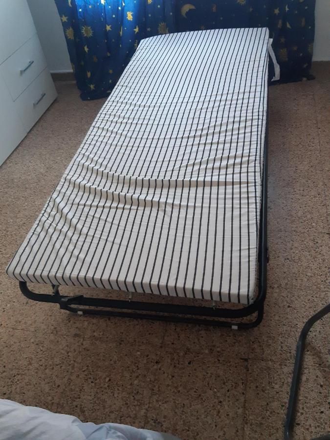 Room In Guest Room - Peaceful Accommodation In Madrid Near Atocha Εξωτερικό φωτογραφία